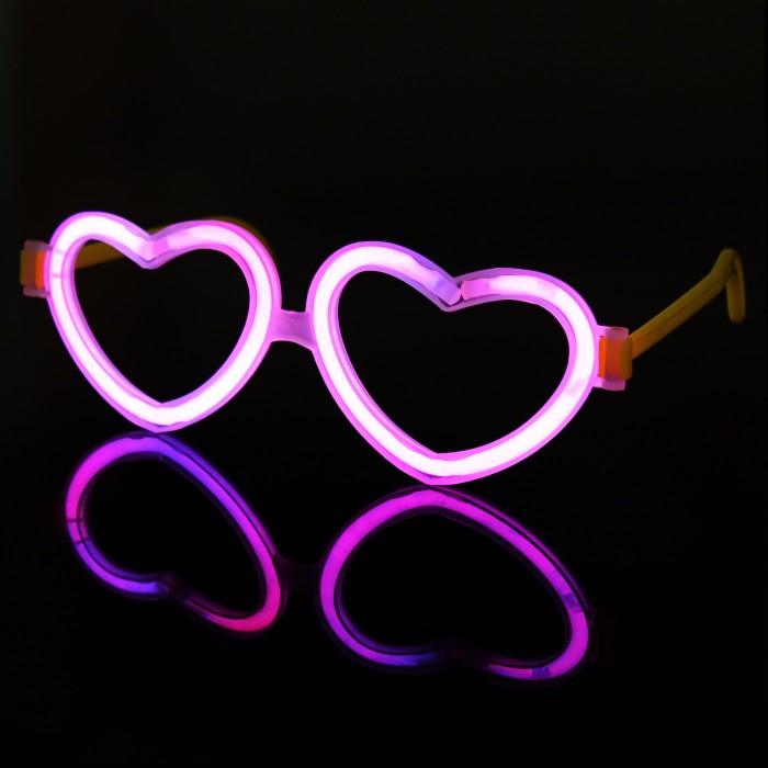 Glow Heart Glasses pack of 10 Glowhouse Brand 