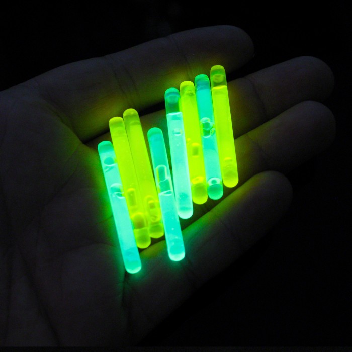 Blackett Compact Emergency Glow Light Sticks 1.5 inch 20 Pack 